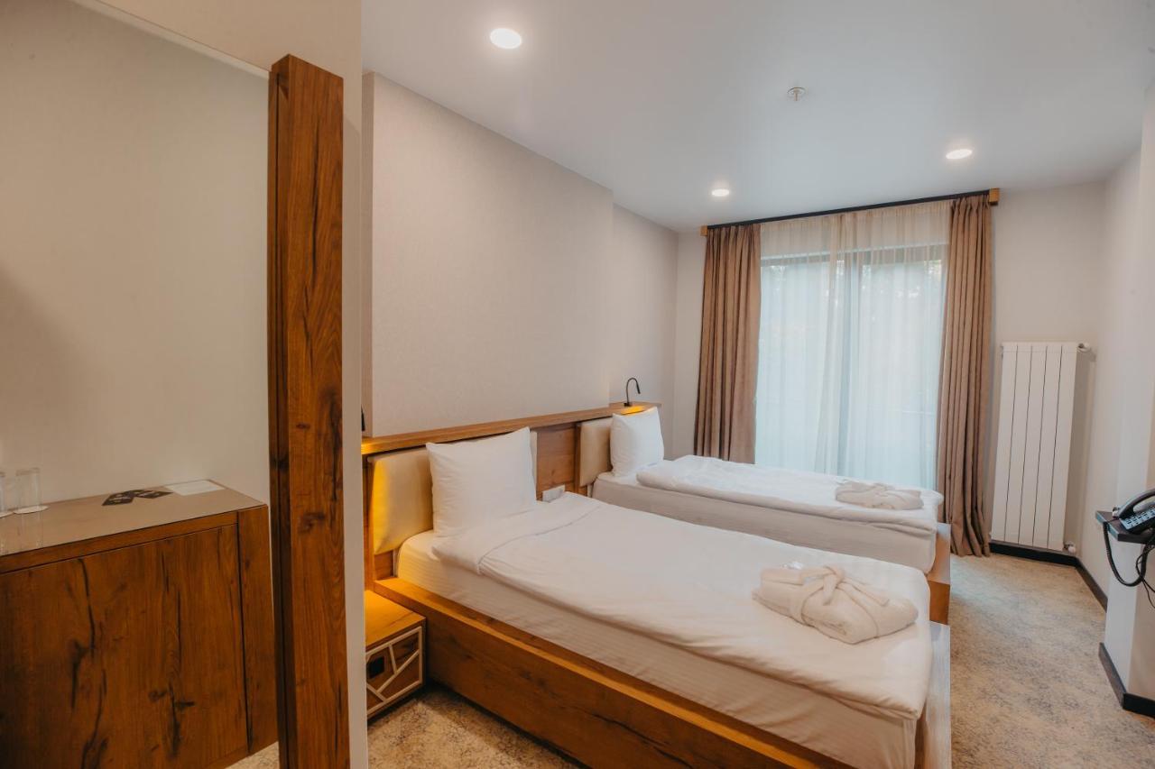 Capo Verde Hotel บาทูมิ ภายนอก รูปภาพ