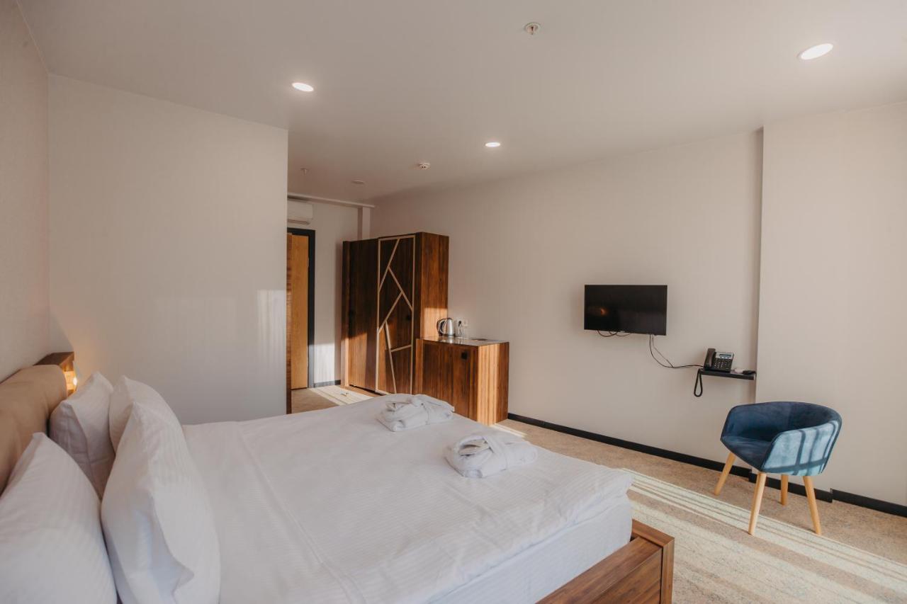 Capo Verde Hotel บาทูมิ ภายนอก รูปภาพ