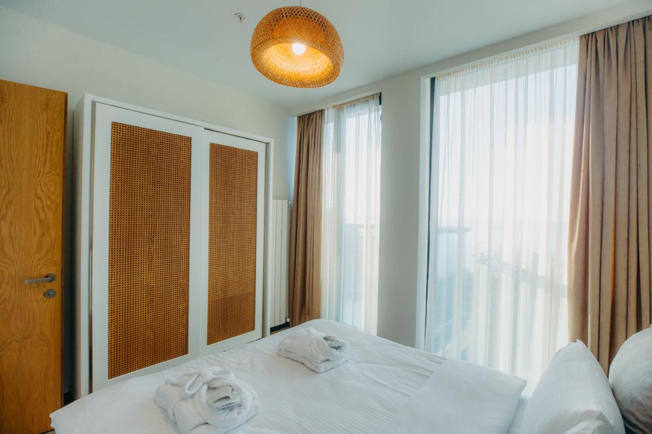 Capo Verde Hotel บาทูมิ ภายนอก รูปภาพ