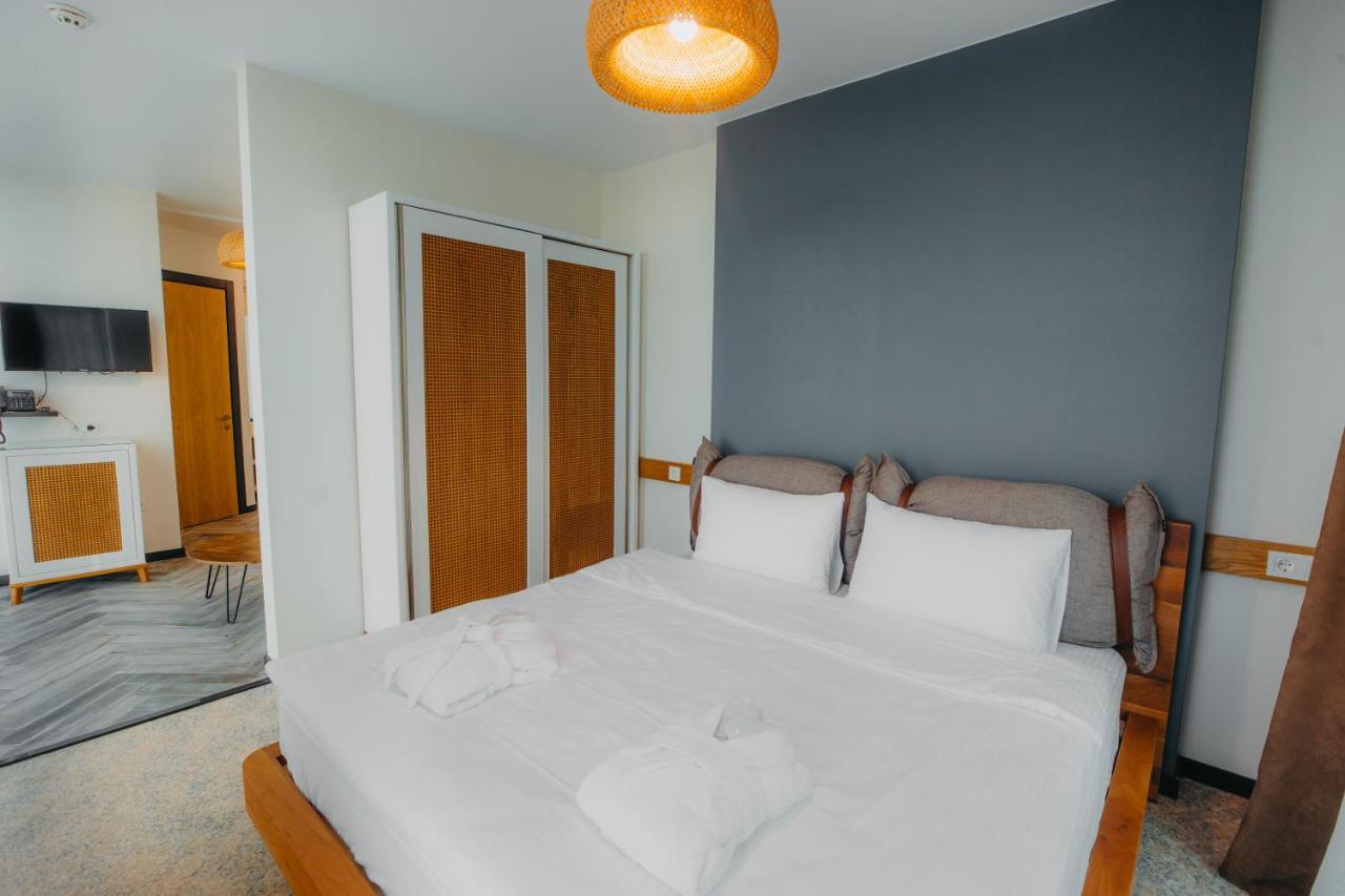 Capo Verde Hotel บาทูมิ ภายนอก รูปภาพ