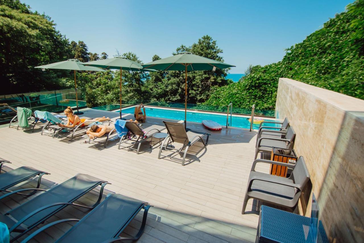Capo Verde Hotel บาทูมิ ภายนอก รูปภาพ